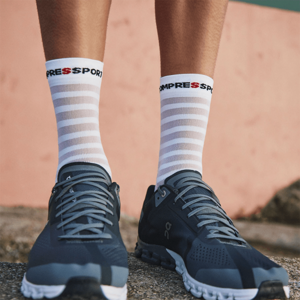 Шкарпетки Compressport PRO RACING SOCKS V4.0 ULTRALIGHT RUN HIGH